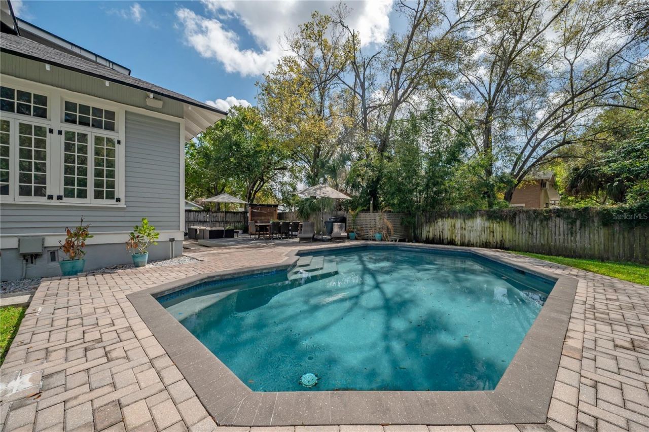 5608 N Seminole Avenue, Tampa, FL 33604 Photo