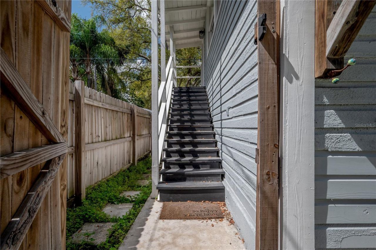 5608 N Seminole Avenue, Tampa, FL 33604 Photo