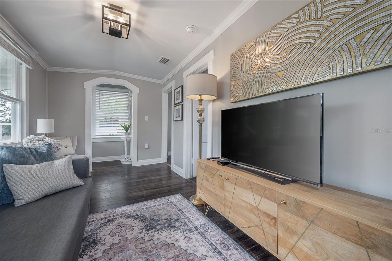 5608 N Seminole Avenue, Tampa, FL 33604 Photo