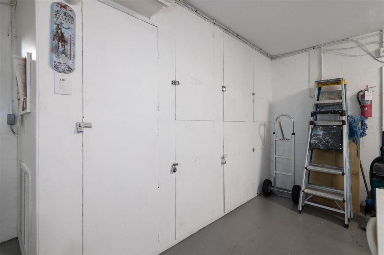 416 73rd Avenue N, Unit 205, Saint Petersburg, FL 33702 Photo