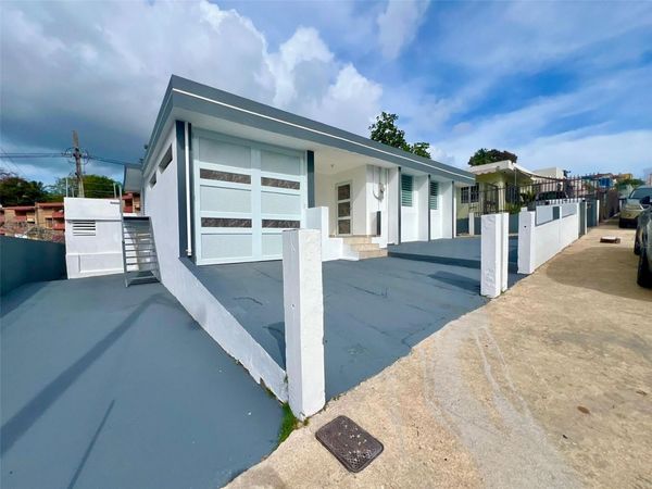 calle F HERMANAS DAVILA, BAYAMON, PR 00959