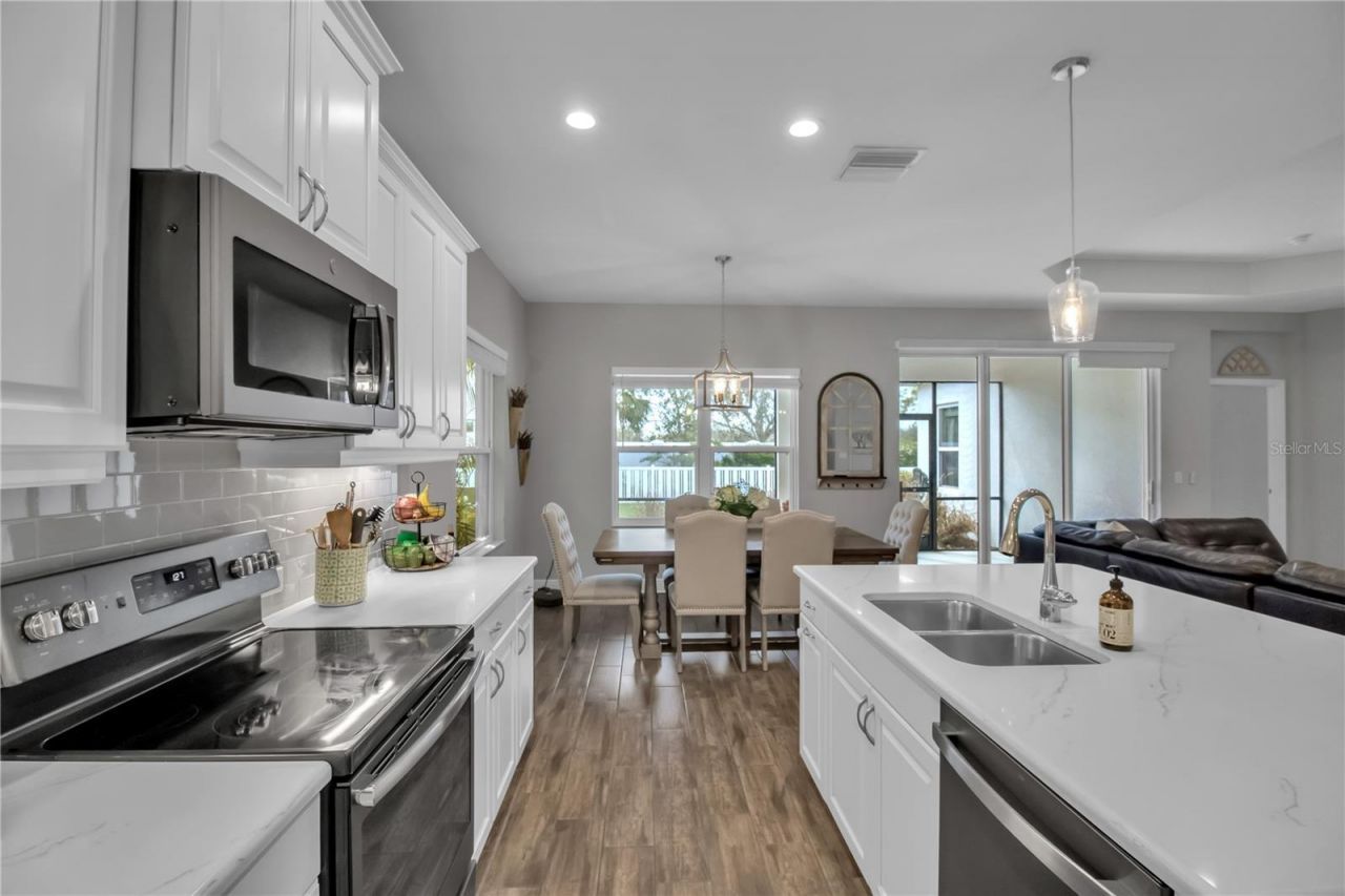 7798 Ridgelake Circle, Bradenton, FL 34203 Photo