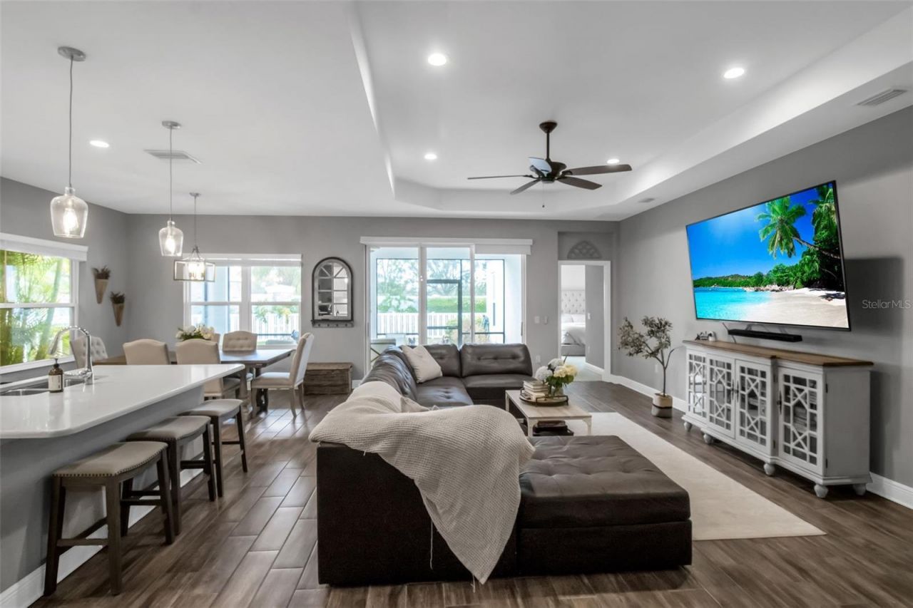 7798 Ridgelake Circle, Bradenton, FL 34203 Photo