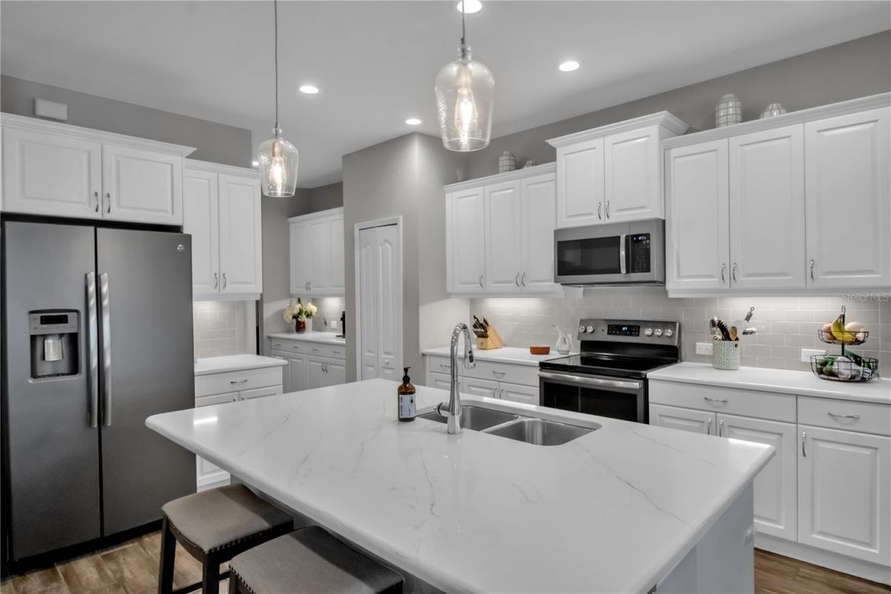 7798 Ridgelake Circle, Bradenton, FL 34203 Photo