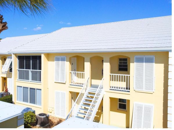 410 CERROMAR CIRCLE S, Unit 242, VENICE, FL 34293