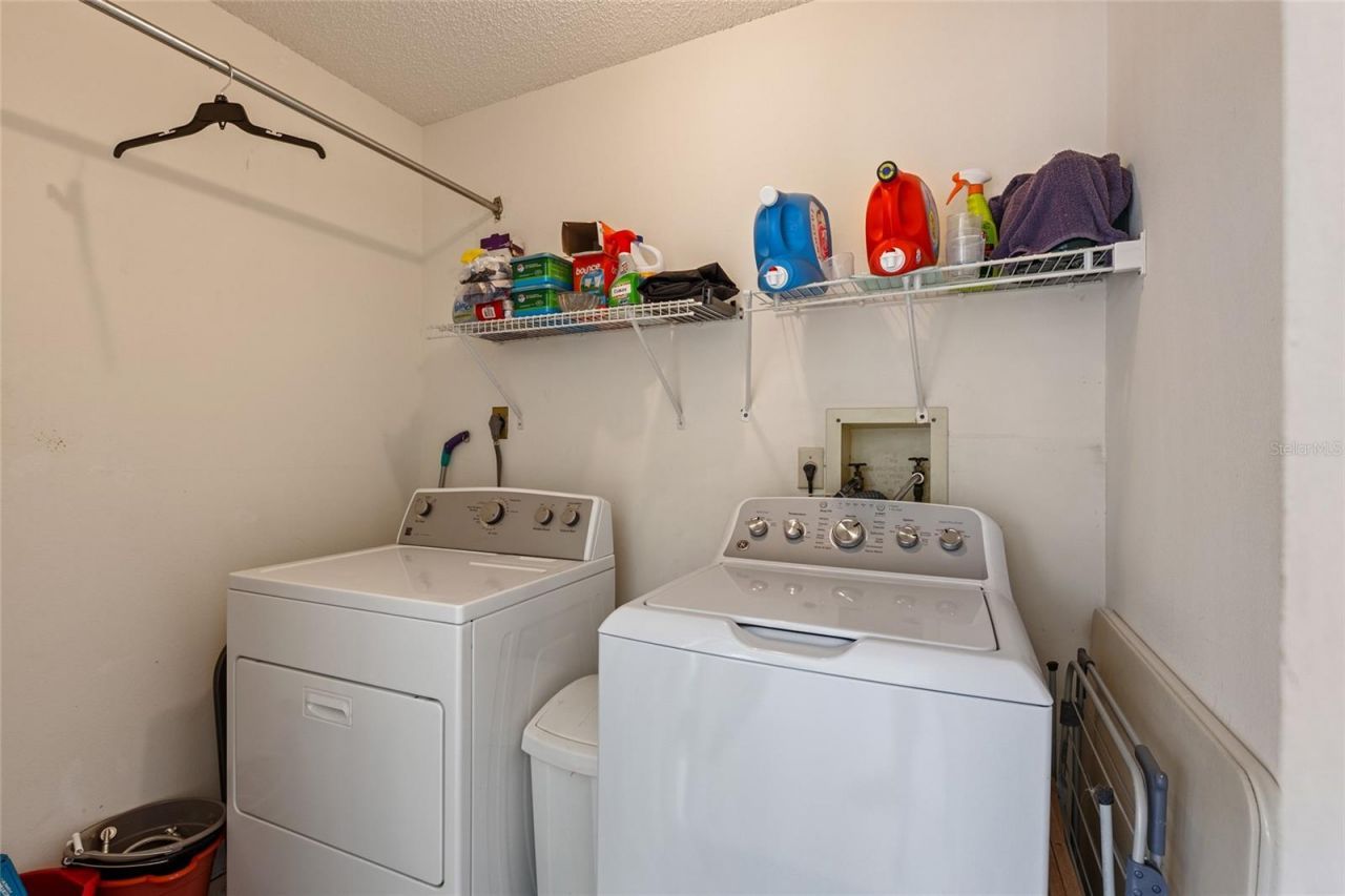 410 Cerromar Circle S, Unit 242, Venice, FL 34293 Photo