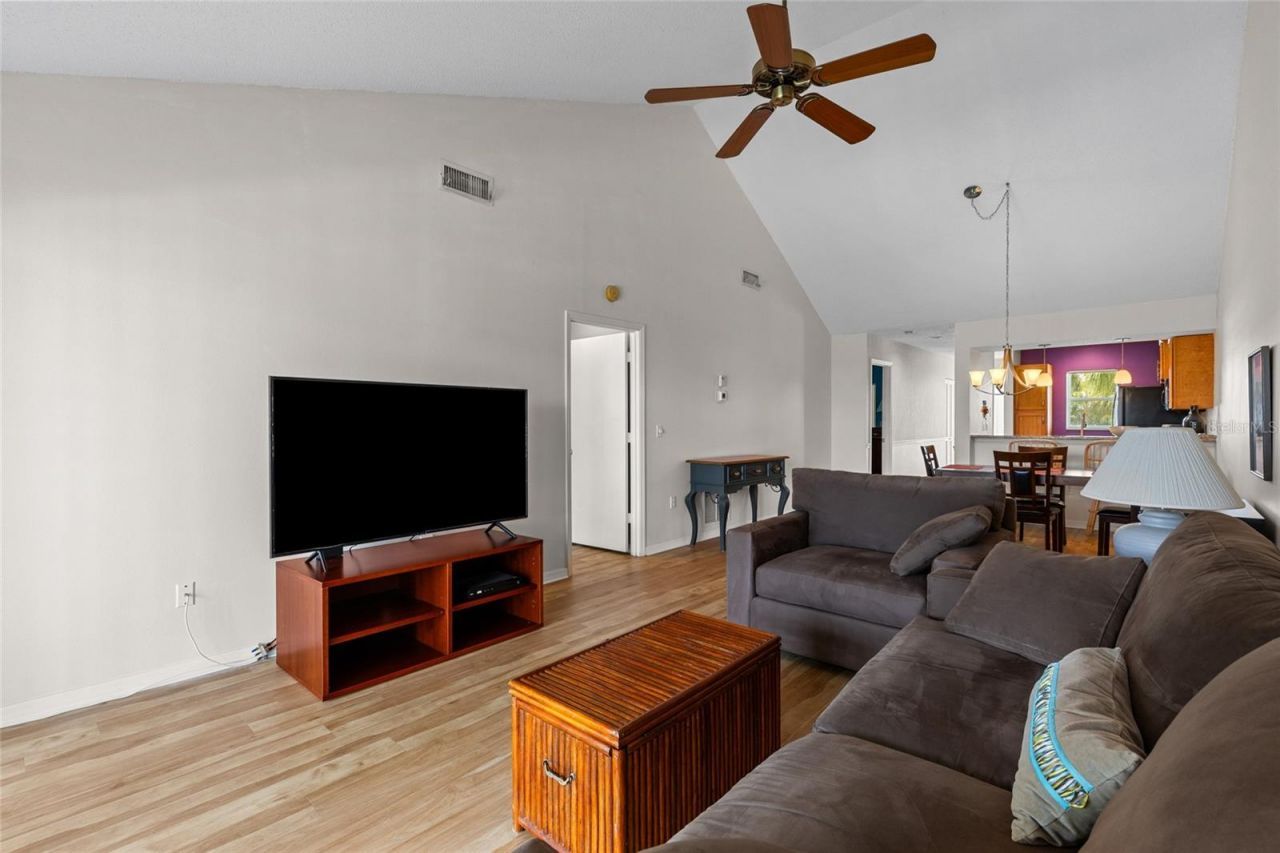 410 Cerromar Circle S, Unit 242, Venice, FL 34293 Photo