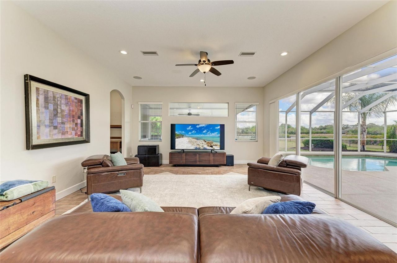 8103 Snowy Egret Place, Bradenton, FL 34202 Photo