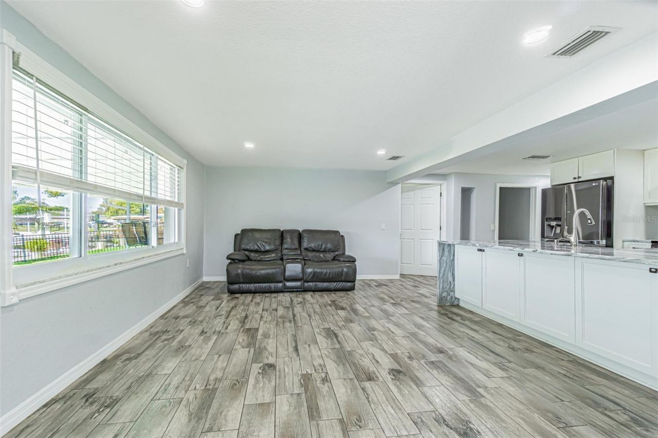 1125 Fernwood Drive, Holiday, FL 34690 Photo