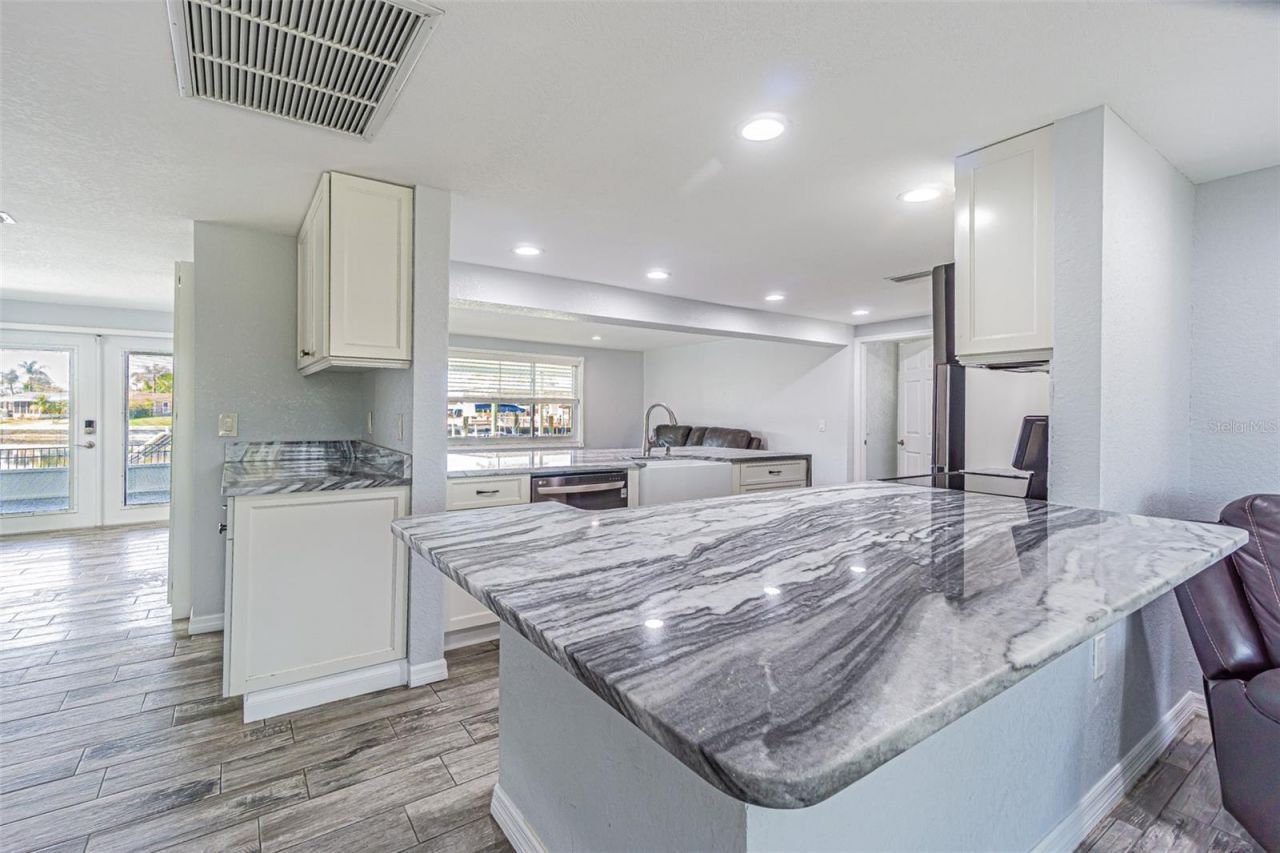 1125 Fernwood Drive, Holiday, FL 34690 Photo