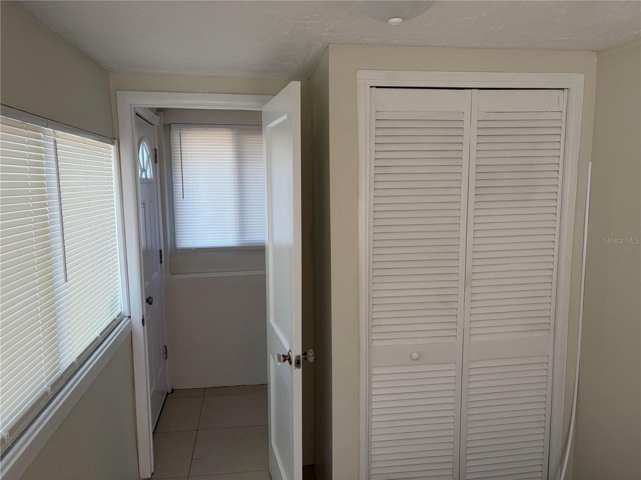 3844 Burlington Avenue N, Saint Petersburg, FL 33713 Photo