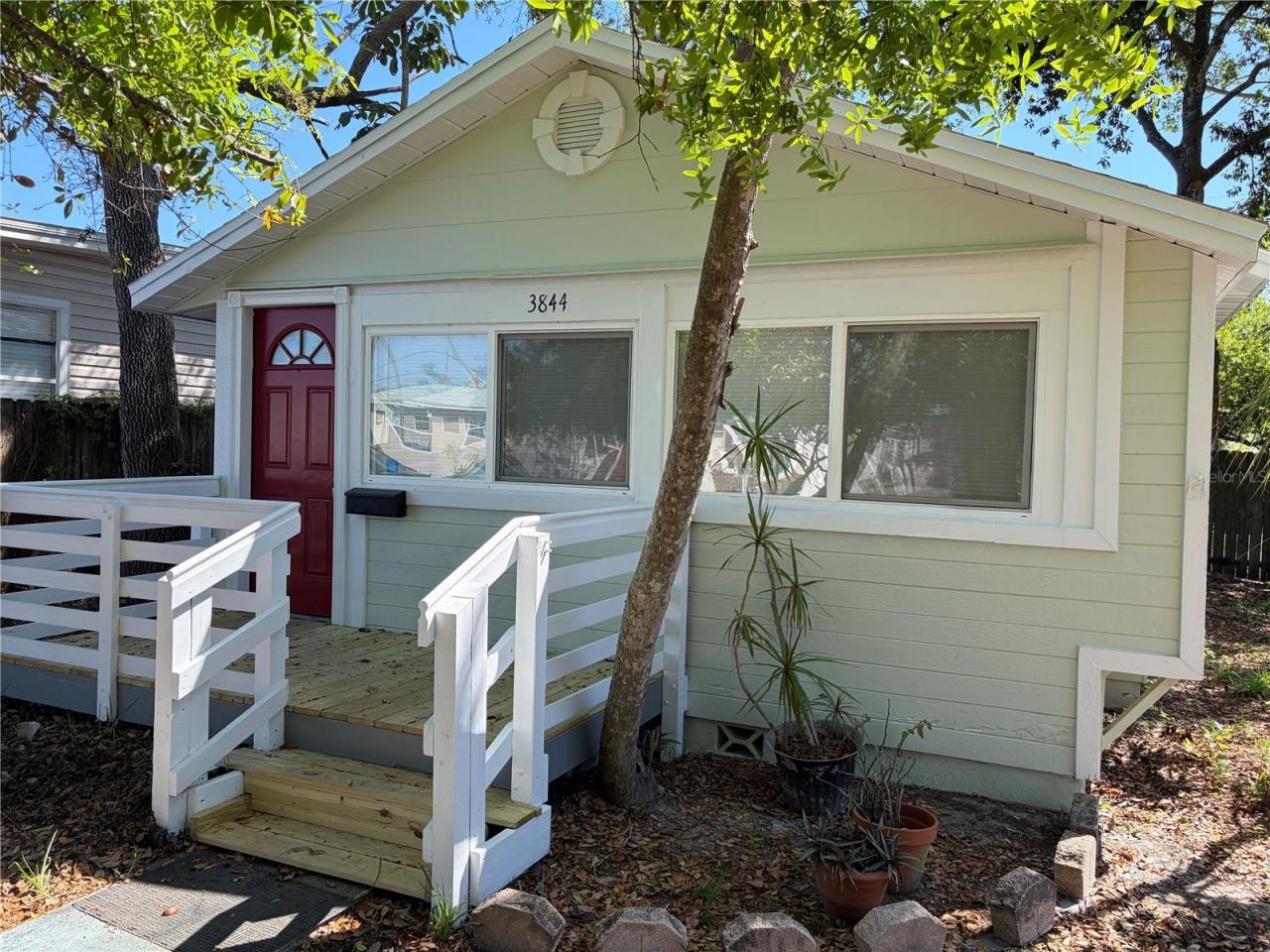 3844 Burlington Avenue N, Saint Petersburg, FL 33713 Photo