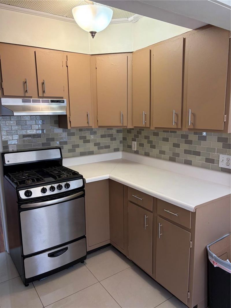 3844 Burlington Avenue N, Saint Petersburg, FL 33713 Photo