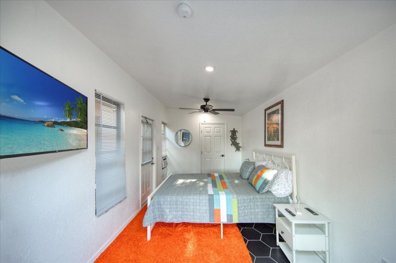 13703 Oak Forest Boulevard N, Seminole, FL 33776 Photo