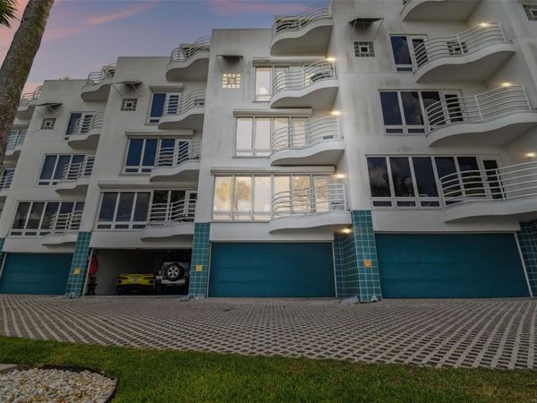 4950 BAYSHORE BOULEVARD, Unit 22, TAMPA, FL 33611