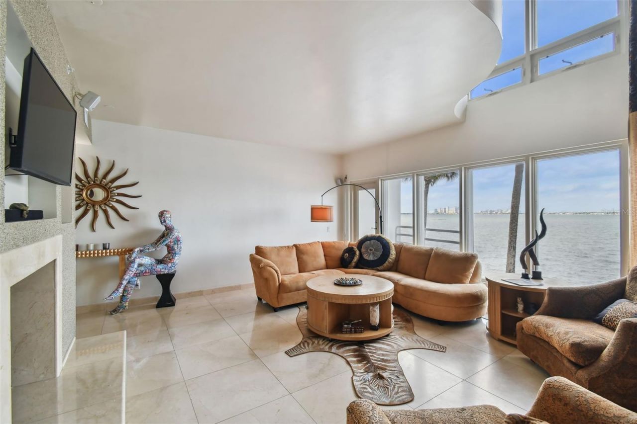 4950 Bayshore Boulevard, Unit 22, Tampa, FL 33611 Photo
