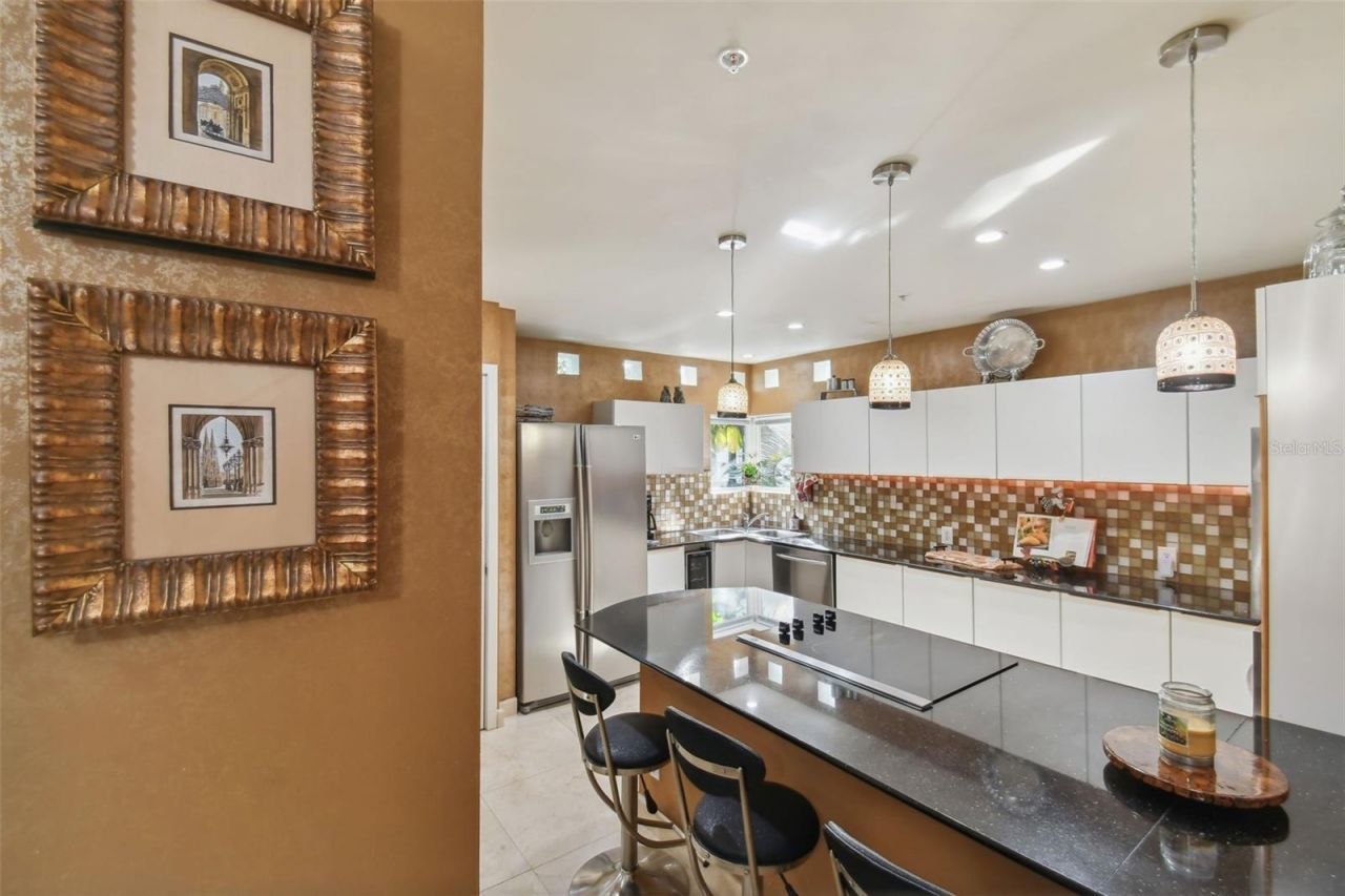 4950 Bayshore Boulevard, Unit 22, Tampa, FL 33611 Photo