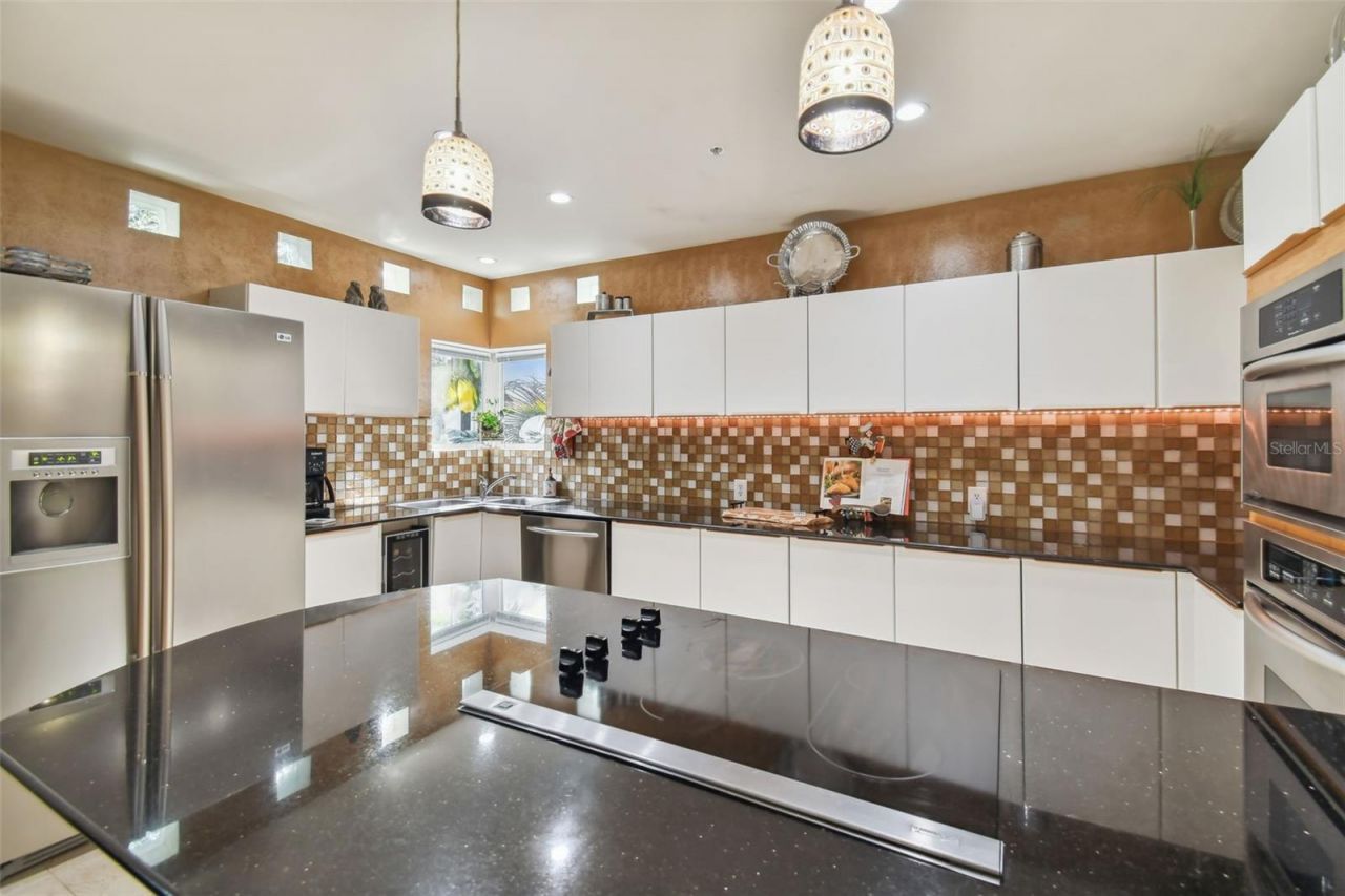 4950 Bayshore Boulevard, Unit 22, Tampa, FL 33611 Photo