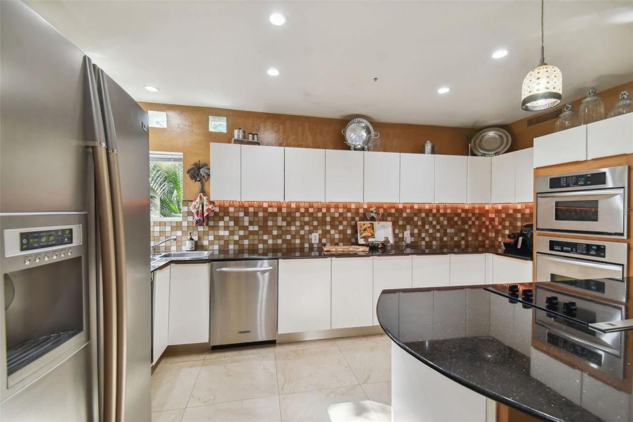 4950 Bayshore Boulevard, Unit 22, Tampa, FL 33611 Photo