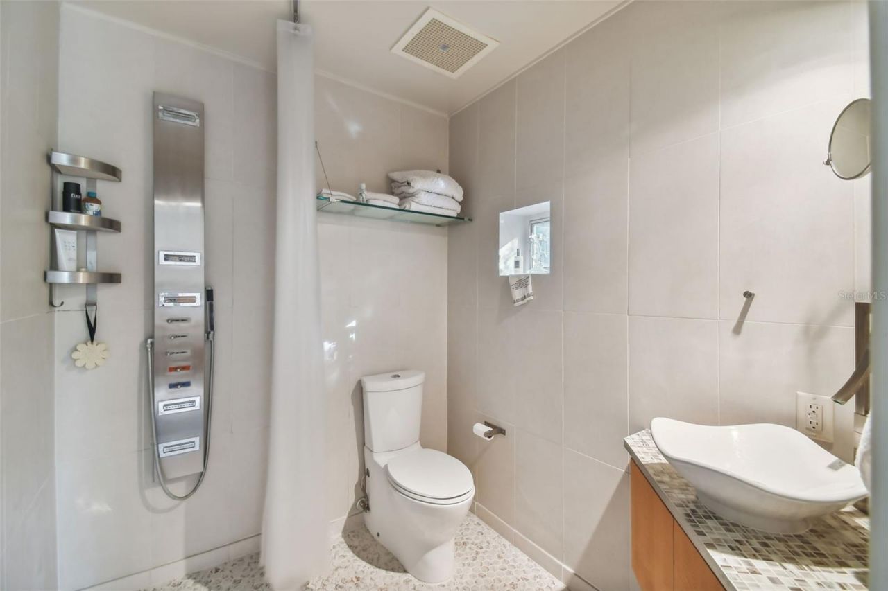 4950 Bayshore Boulevard, Unit 22, Tampa, FL 33611 Photo