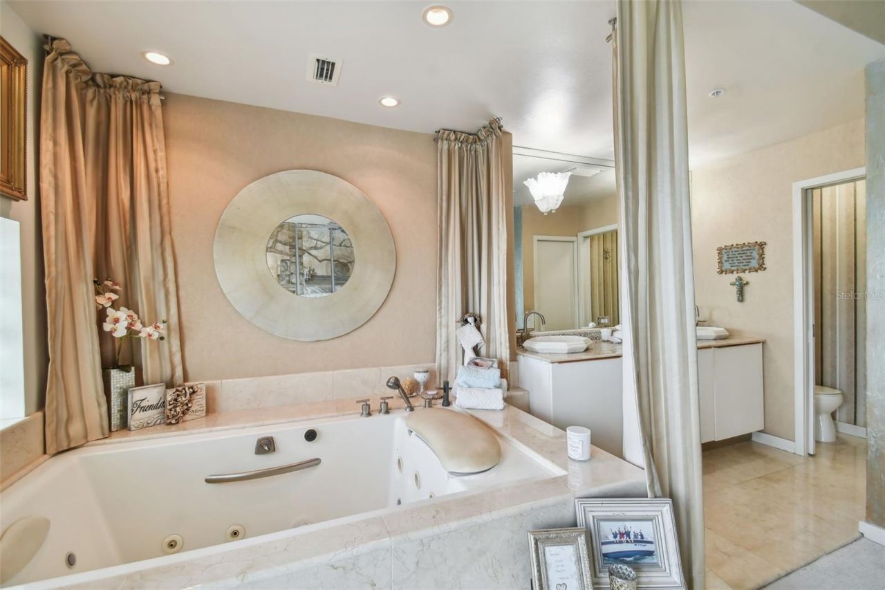 4950 Bayshore Boulevard, Unit 22, Tampa, FL 33611 Photo