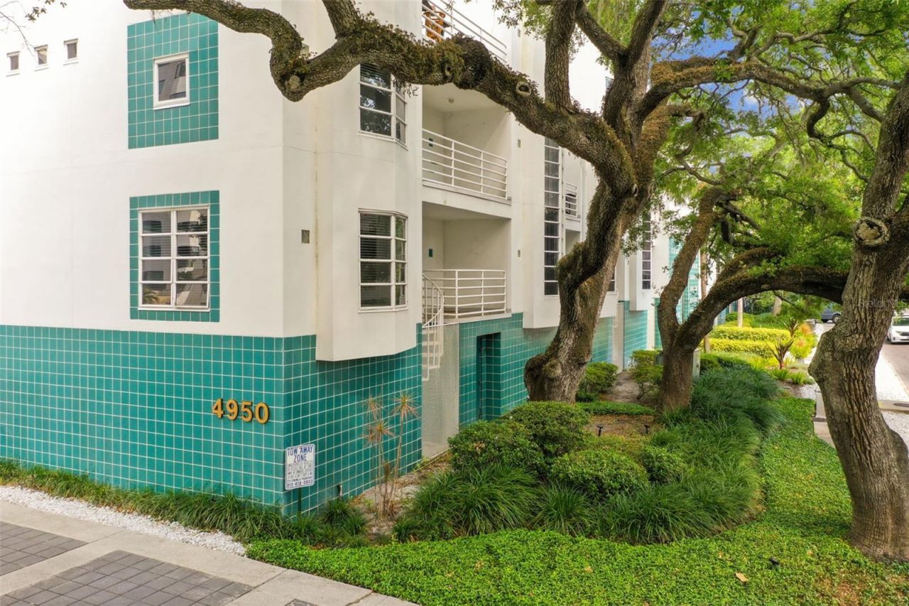 4950 Bayshore Boulevard, Unit 22, Tampa, FL 33611 Photo