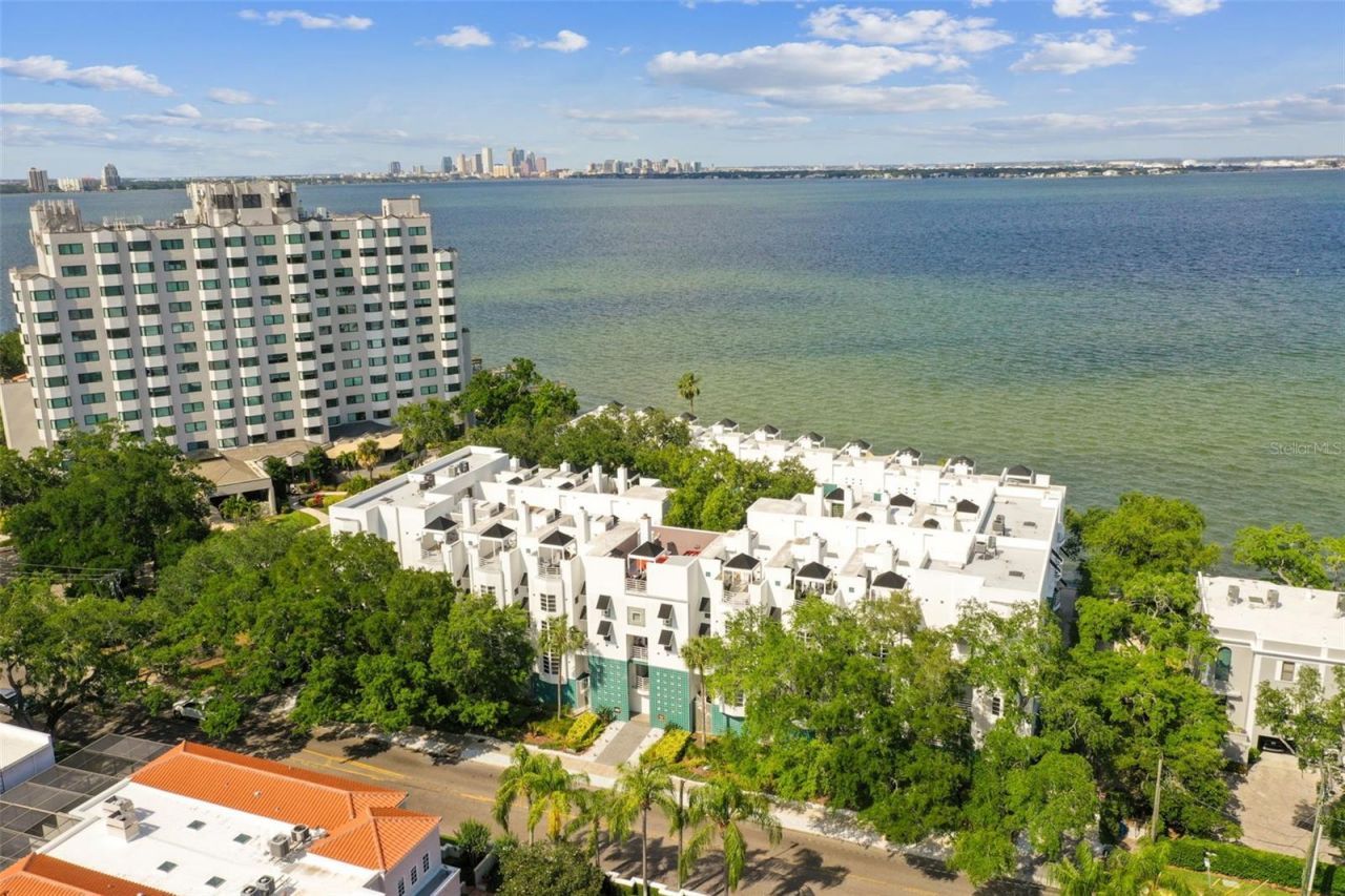 4950 Bayshore Boulevard, Unit 22, Tampa, FL 33611 Photo