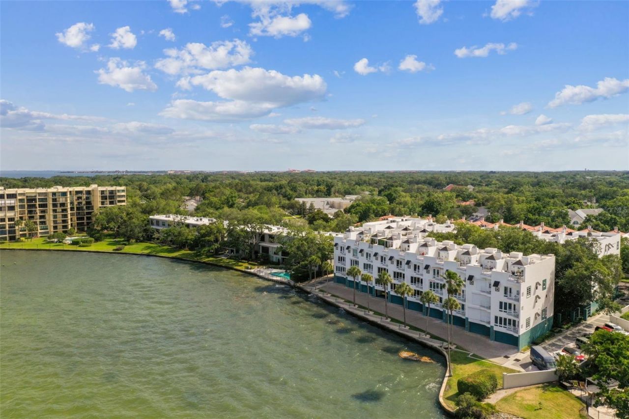 4950 Bayshore Boulevard, Unit 22, Tampa, FL 33611 Photo
