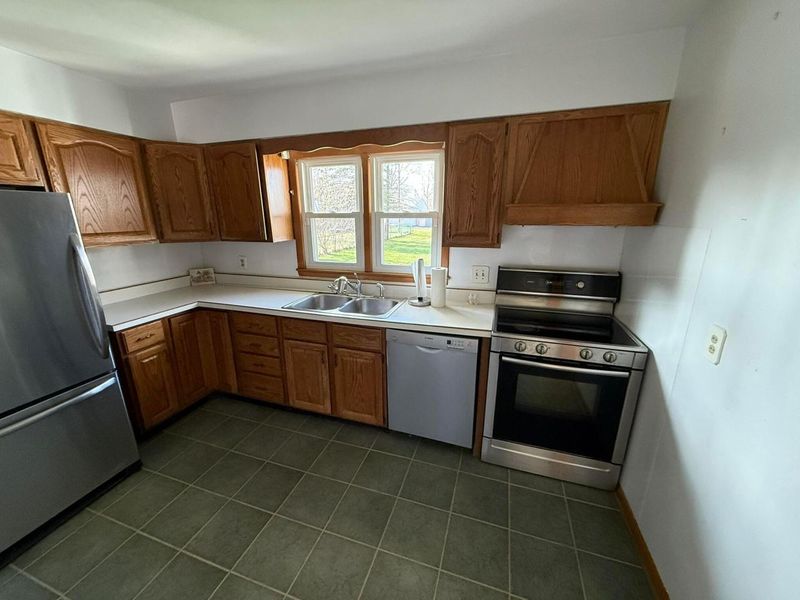 41 Westmoor Drive, London, OH 43140 Photo 9