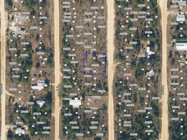 121 AKRON Street, Interlachen, FL 32148