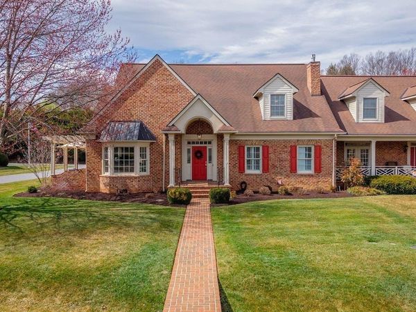 3291 MESINETTO CREEK DR, ROCKINGHAM, VA 22801