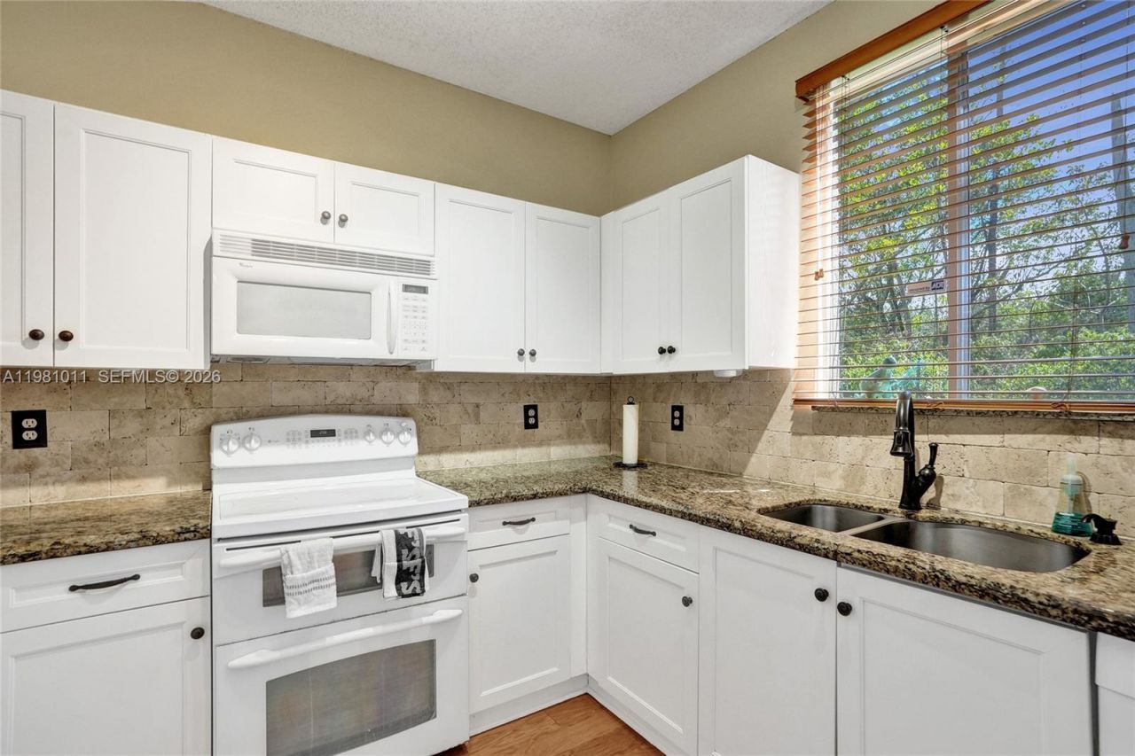 4726 NW 59th Mnr, Coconut Creek, FL 33073 Photo