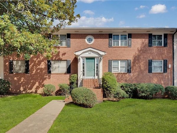 4282 Roswell Road NE, Unit M2, Atlanta, GA 30342