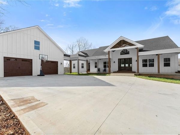 201 Fred Pitts Road, Demorest, GA 30535
