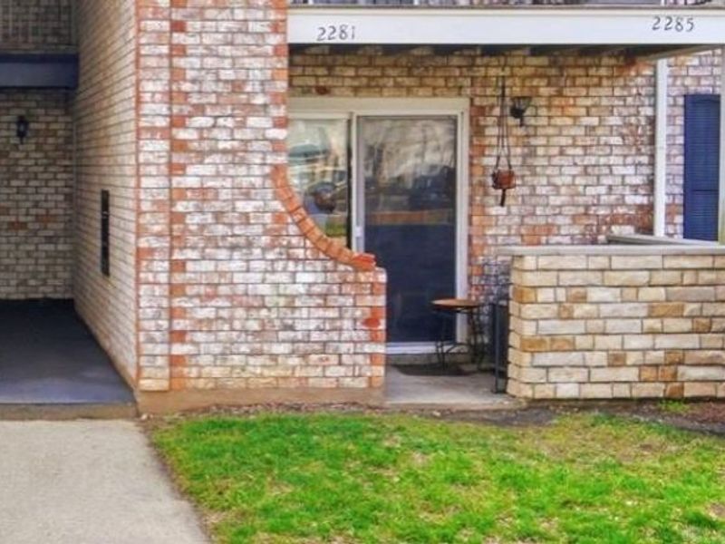 2281 Crew Circle, West Carrollton, OH 45439 Photo 1