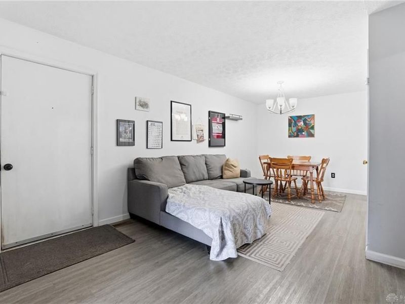 2281 Crew Circle, West Carrollton, OH 45439 Photo 4