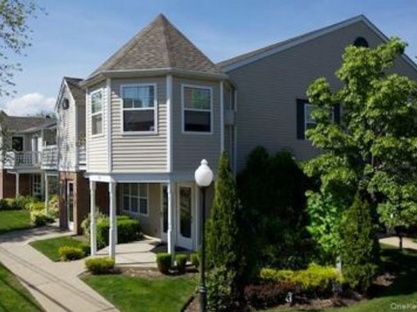 55 Fifth Avenue , Unit 01, Bay Shore, NY 11706