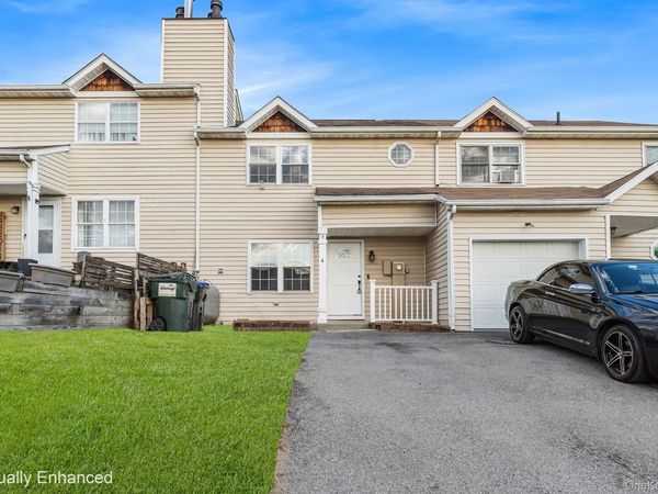 4 Franklin Place , Washingtonville, NY 10992