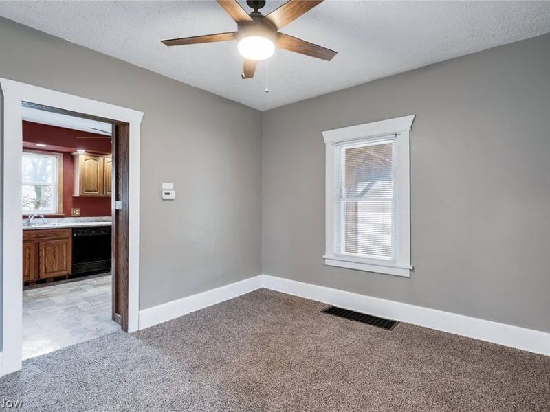 70 S Glenellen Avenue, Youngstown, OH 44509 Photo 12