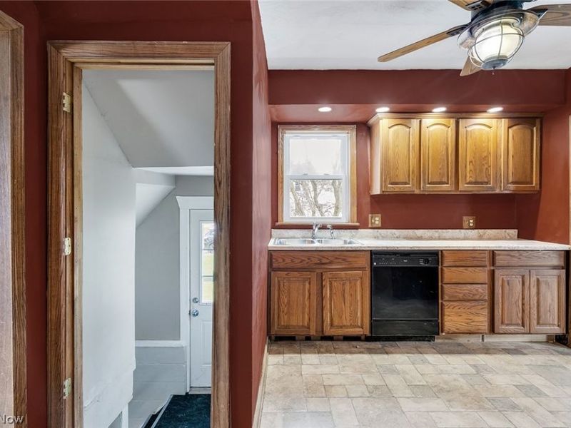 70 S Glenellen Avenue, Youngstown, OH 44509 Photo 17