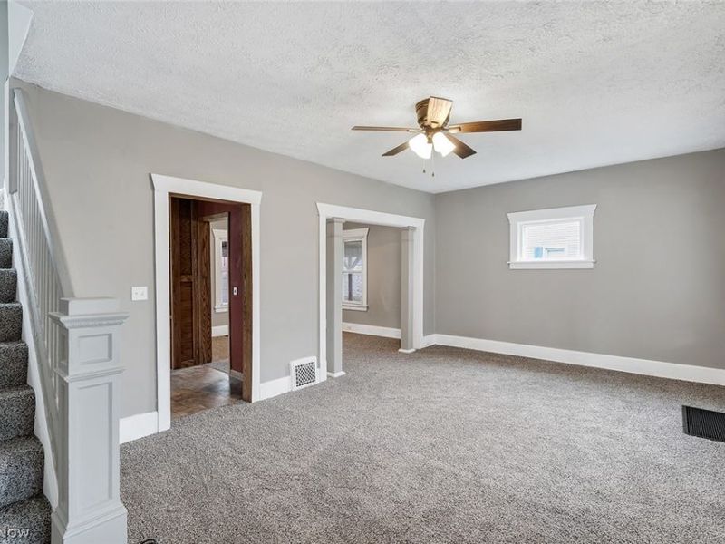 70 S Glenellen Avenue, Youngstown, OH 44509 Photo 9