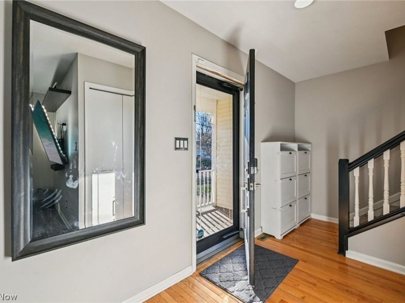 520 Gibbs Road, Akron, OH 44312 Photo 5