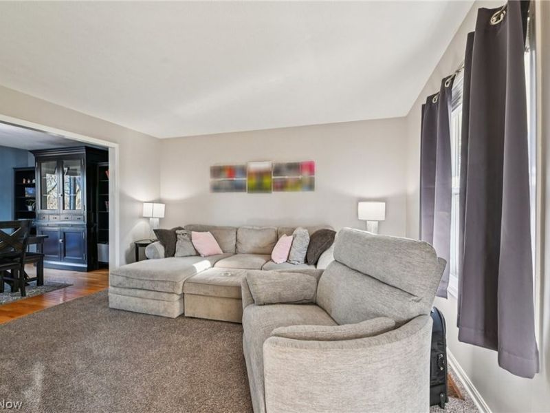 520 Gibbs Road, Akron, OH 44312 Photo 8