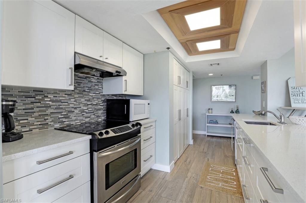 5501 Heron Point Dr, Unit 501, Naples, FL 34108 Photo
