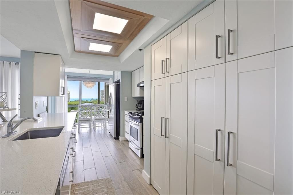 5501 Heron Point Dr, Unit 501, Naples, FL 34108 Photo
