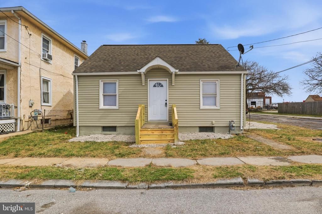 393 S Albemarle Street , York, PA 17403 Main Photo