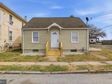 393 S ALBEMARLE STREET, YORK, PA 17403