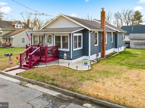 11 AMHERST DRIVE, PENNSVILLE, NJ 08070