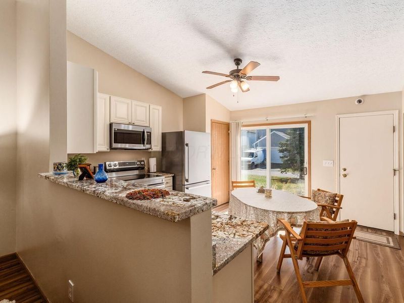 5445 Beresford Street , Unit 220, Canal Winchester, OH 43110 Photo 10