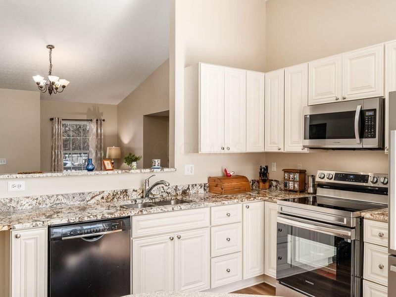 5445 Beresford Street , Unit 220, Canal Winchester, OH 43110 Photo 11